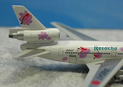 DC10-40尾翼アップ_R