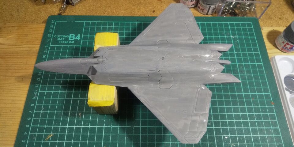 タミヤ 1/72 F-22ラプター 塗装 : クローゼットの中のおもちゃ箱