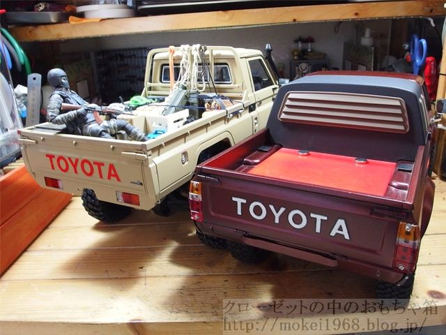 スケールクローラー ラジコン ランクル70とハイラックス