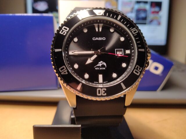 カシオ]腕時計 ダイバーウォッチ MDV-106-1AV ブラック メンズ 海外