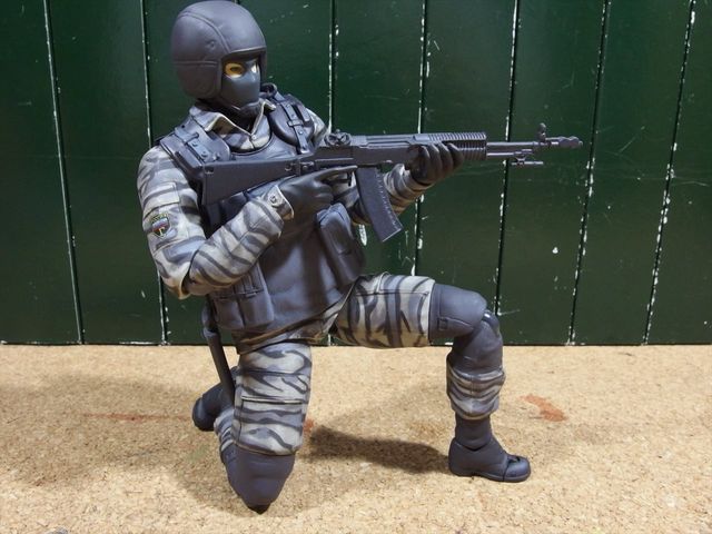 figma MGS2 ゴルルコビッチ兵 着任 その2 : クローゼットの中のおもちゃ箱