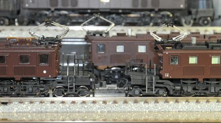 2-18EF5718_R.jpg