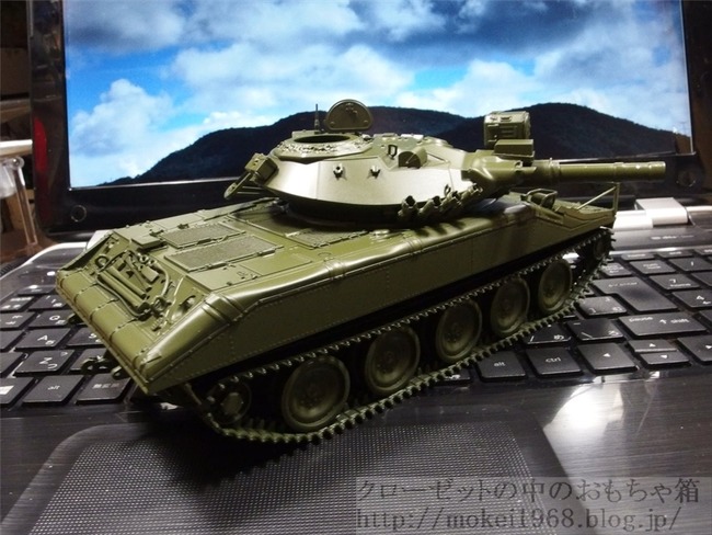 OLY93565_R