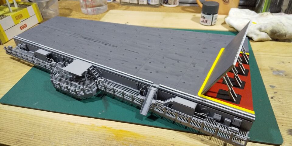 1/72 CVN No.4カタパルトデッキ&キャットウォーク 塗装1
