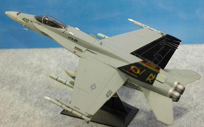 FA-18左後方_R
