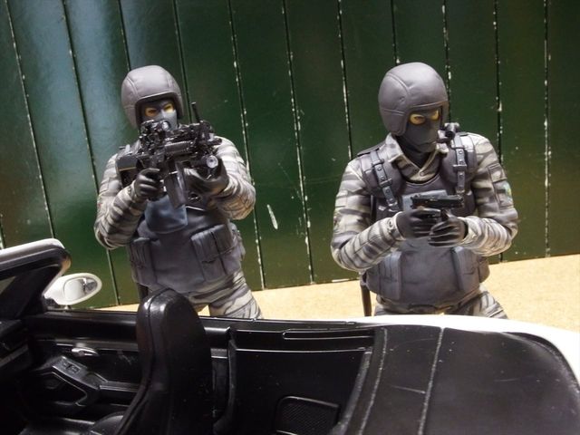 figma MGS2 ゴルルコビッチ兵とリトルアーモリー : クローゼット