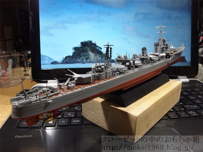 OLY28243_R
