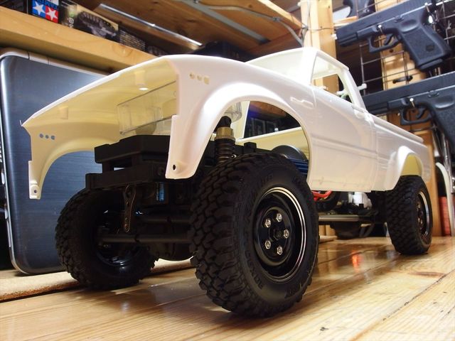 スケールクローラー ラジコン Mst Cmx 作成その11 ボディ塗装 クローゼットの中のおもちゃ箱