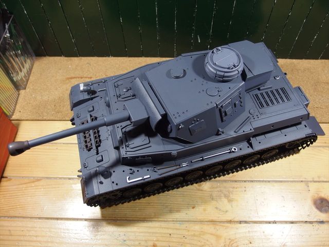 figma Ⅳ号戦車 ラジコン化再開 その1 ヘンロン戦車から部品取り