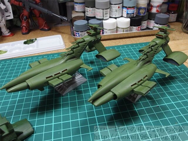 バンダイ 旧キット 1/1200 ジオン軍巡洋艦 量産型ムサイ