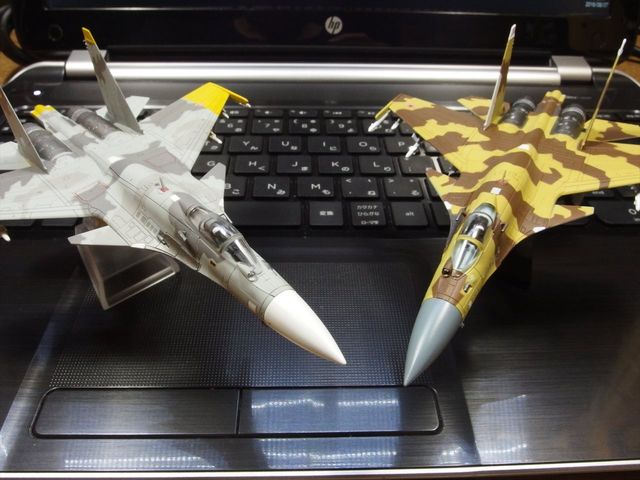 技MIX Su-37フランカーE2と比較する : クローゼットの中のおもちゃ箱