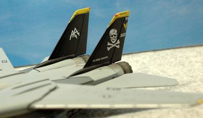 14 F-14 VF-103_R