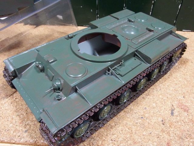 タミヤ KV-2 ガルパン プラウダ高校仕様風 作成その2 : クローゼットの
