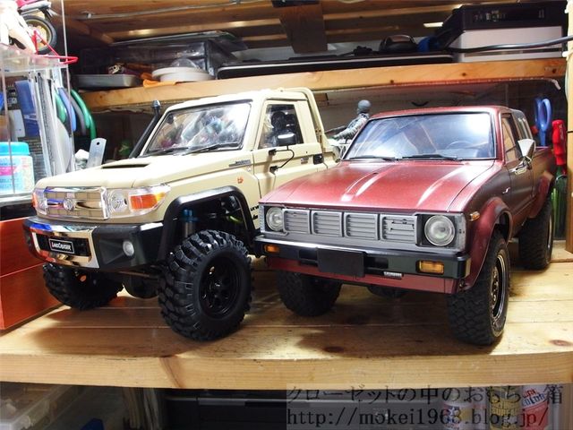 クローラーラジコン スケールクローラー ラジコン ランクル70とハイラックス