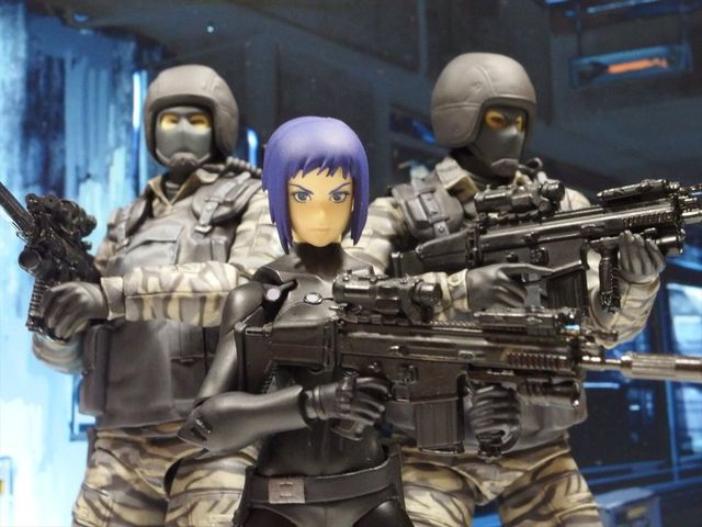 figma MGS2 ゴルルコビッチ兵とリトルアーモリー : クローゼットの中の