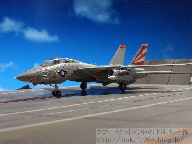 OLY77944_R