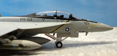 22 F-18_R
