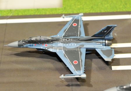 2-2F2B_R.jpg