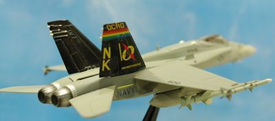 FA-18右後方_R