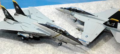 31 F-14 F-18_R