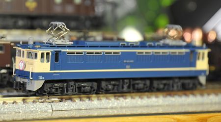 2-10EF65_R.jpg