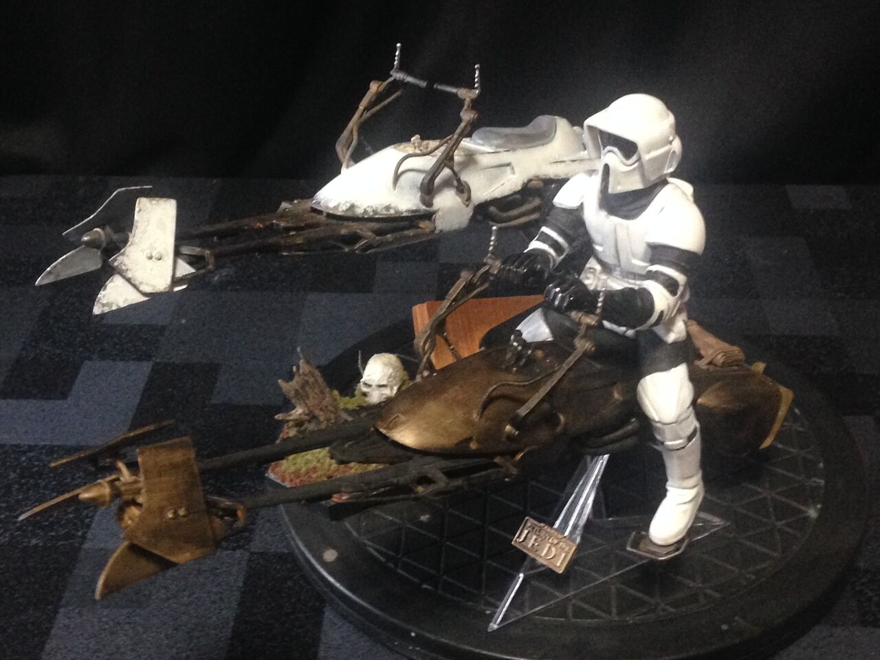 MPC スター・ウォーズ スピーダーバイク 完成品 スター・ウォーズ】スピーダーバイク／mpc/ertl製プラモデル : 男闘呼