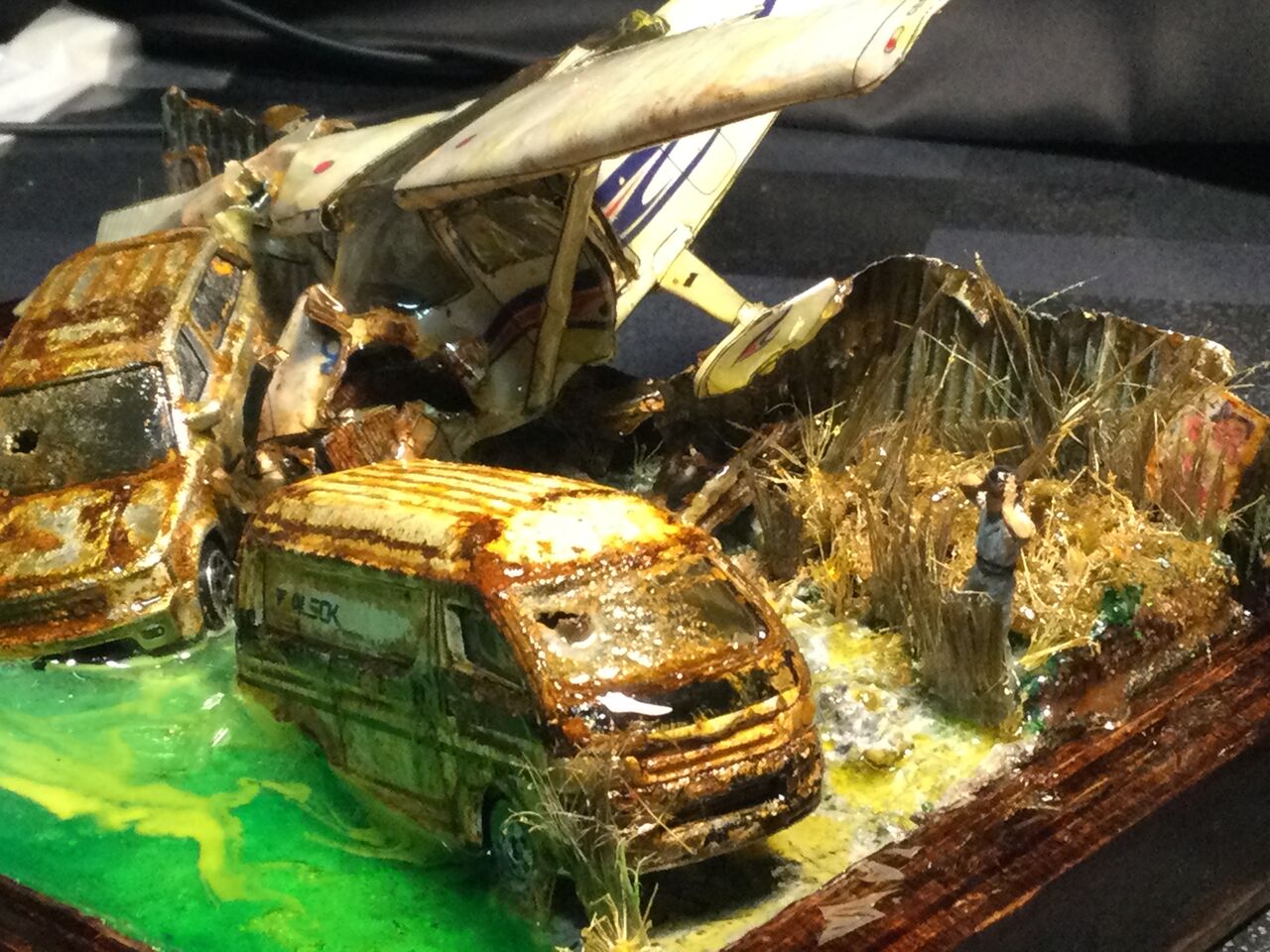 廃車 ジオラマ 1 32 自作情景ジオラマ トヨタ スープラ 旧車 草ヒロ 錆