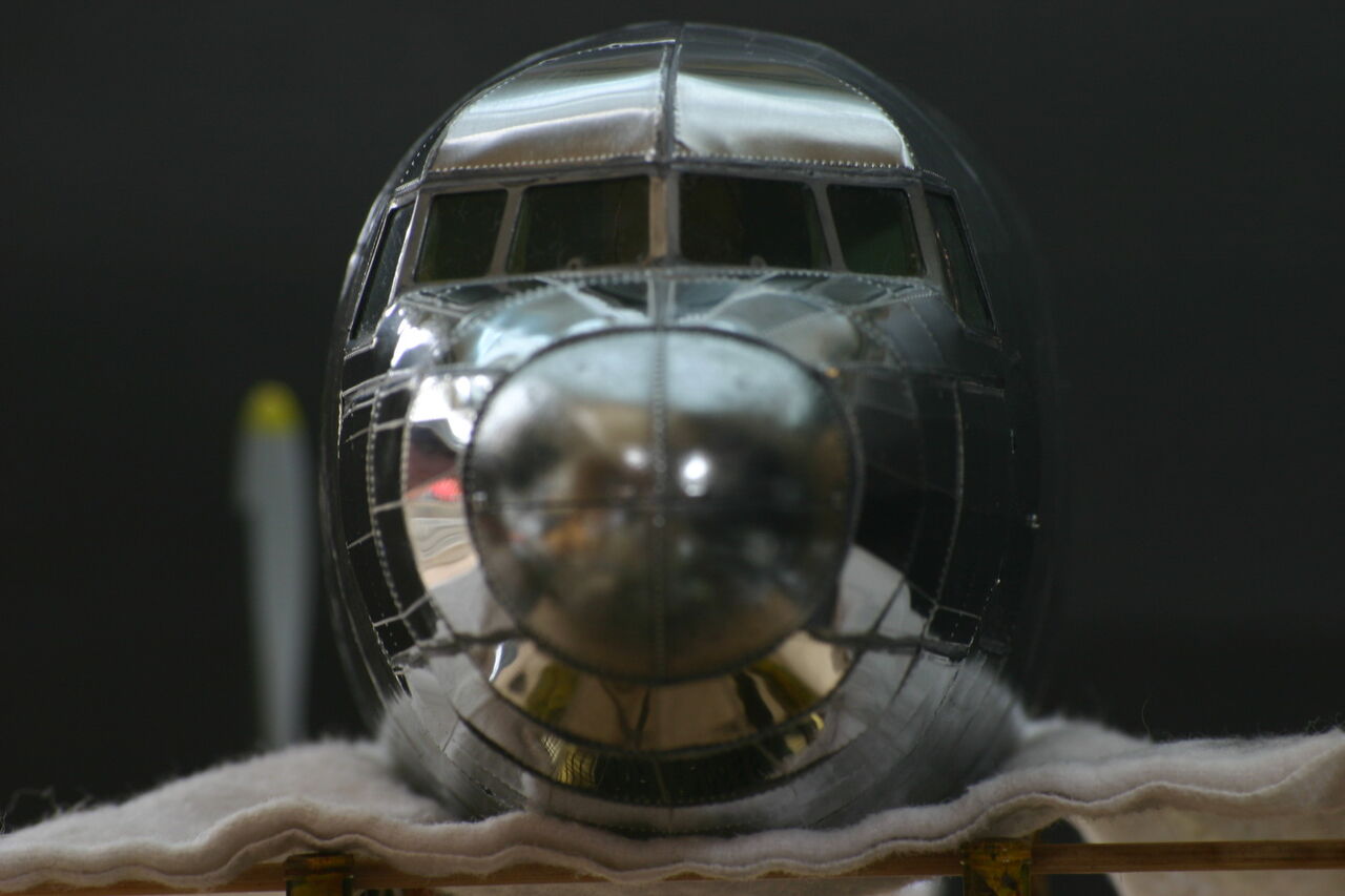 ディアゴスティーニ  MODEL SPACE Douglas DC-3 1:32 デアゴスティーニ 1/32 Douglas DC 3を作る「導入編」 : 模型好きの御
