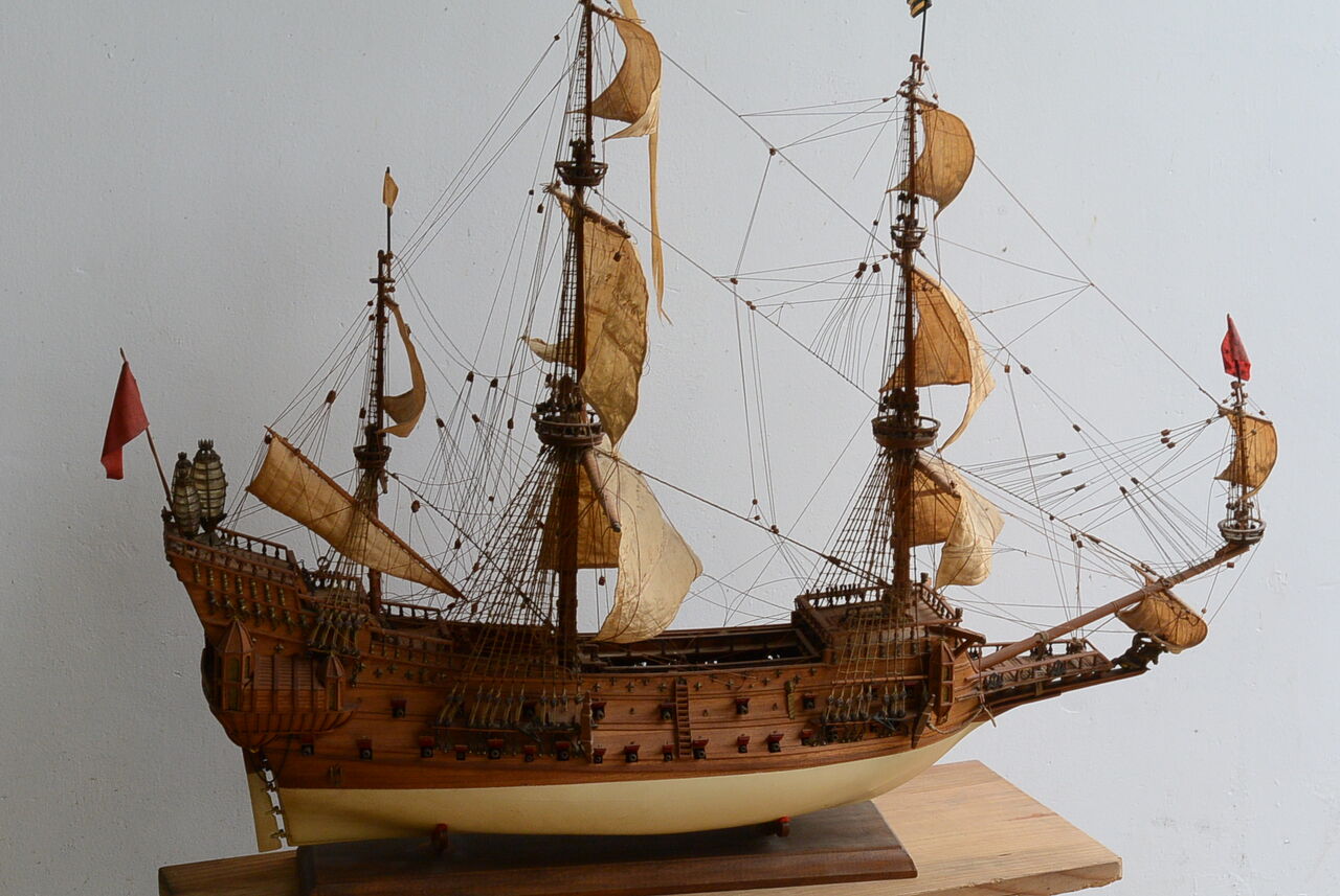 ◇[B73]木製帆船模型キット 1/98 LA COURONNE「 ラ・クローン