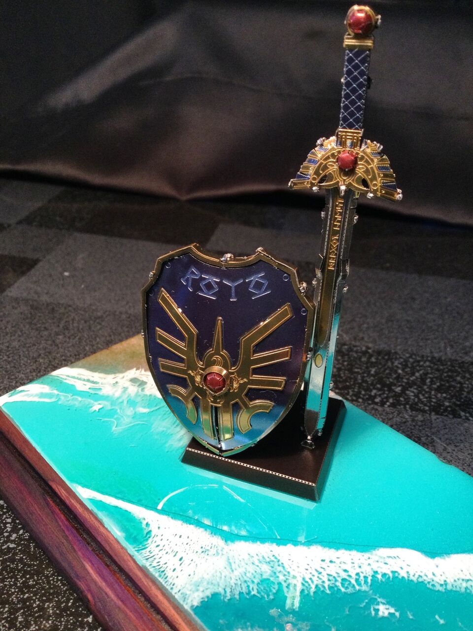 ドラゴンクエスト　ロトの剣　ロトの盾　セット ロトの剣 ロトの盾 セット ドラゴンクエスト - メルカリ