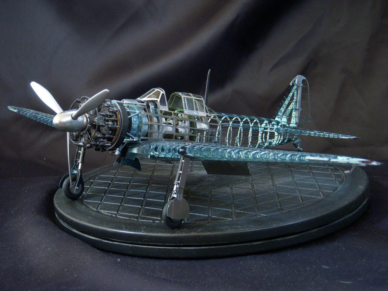 デアゴスティーニDESKTOP ZERO 1/32 零戦骸骨をつくる : 模型