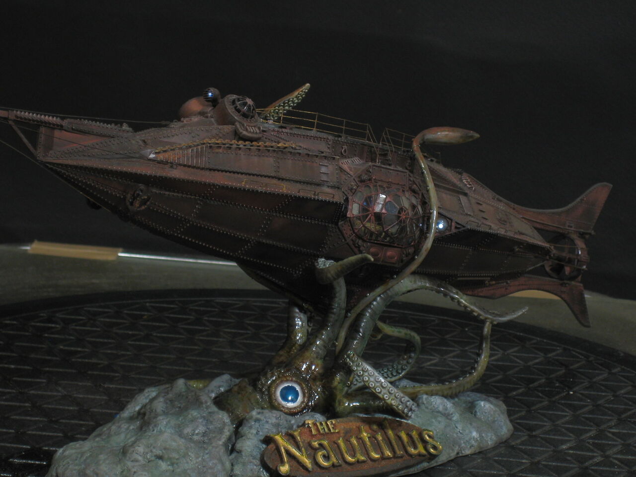 ノーチラス号をつくる ペガサスホビー 1/144（電飾する） : 模型好きの
