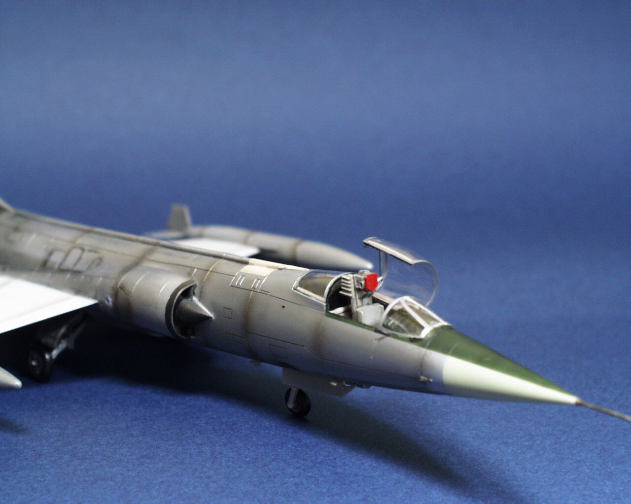 ハセガワ F-104 1/72をつくる : 模型好きの御本尊たち