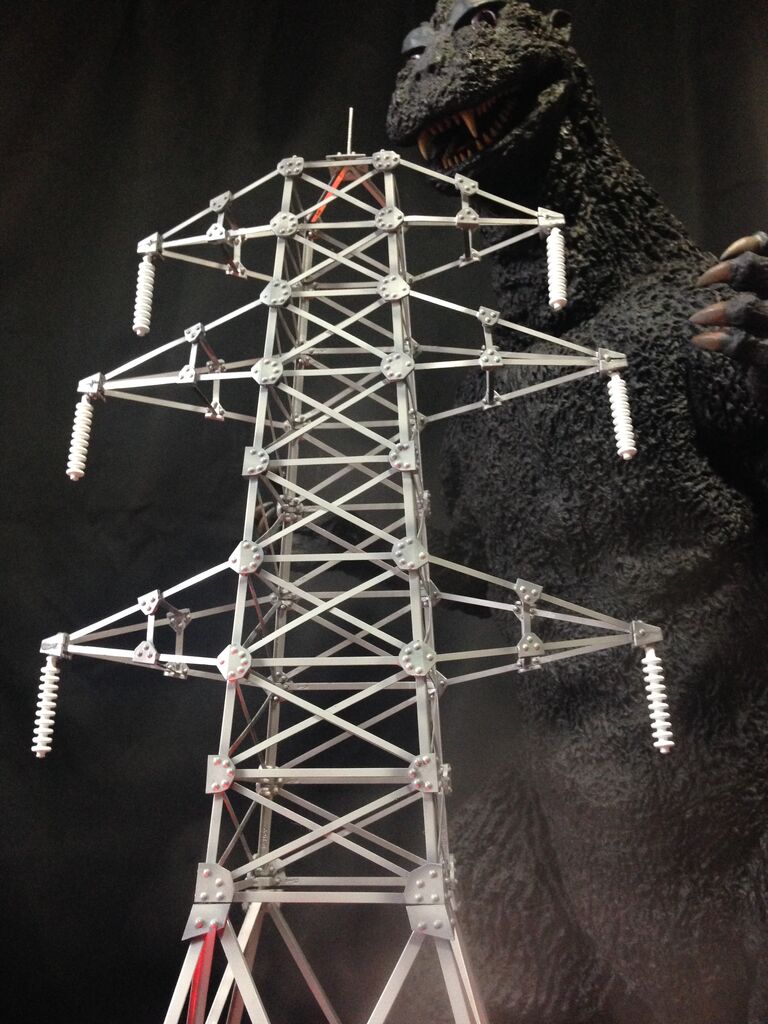 週刊ゴジラをつくる 90号一基目の送電鉄塔完成 模型好きの御本尊たち