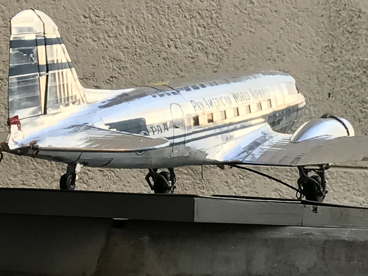 デアゴ Douglas DC 3を作る。第1回 : 模型好きの御本尊たち