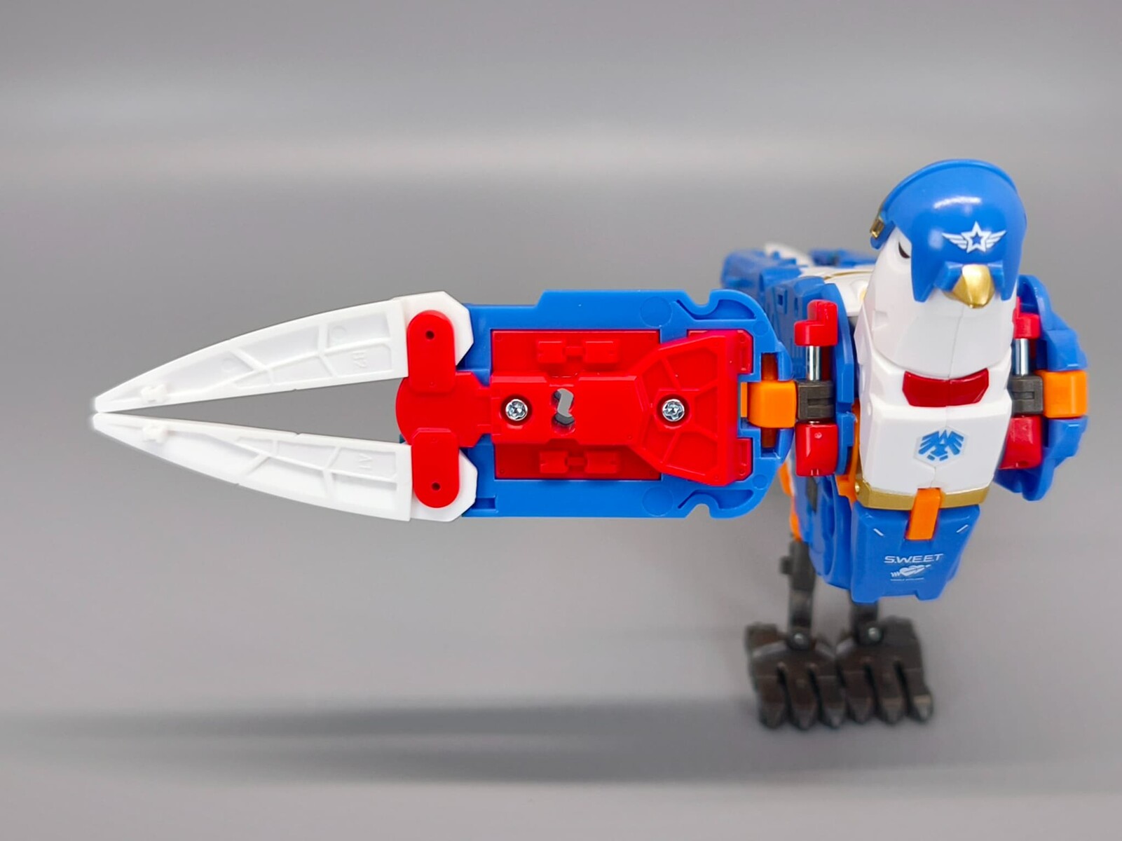 52TOYS】BEASTBOX BB-76 LOVEGUN レビュー : インドアの貯蔵庫弐式