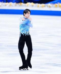 羽生結弦が111・31点で首位発進 2位は宇野昌磨、3位に鍵山優真 フィギュア全日本男子SP