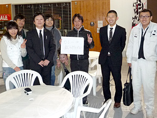 06