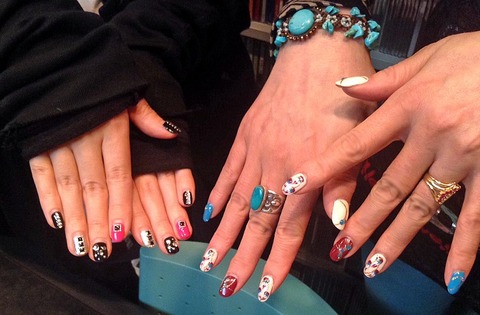 シホもこネイル