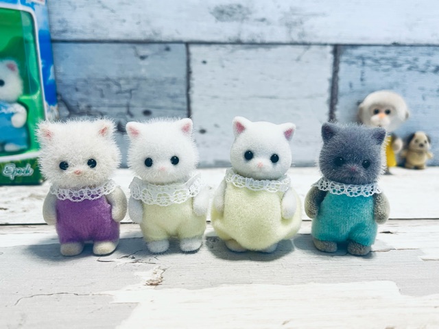 ボビー？　ペルシャ猫　ブルーアイ　青色　ぬいぐるみ　レトロ ペルシャ猫 昭和レトロ ぬいぐるみ パペット 白猫 ブルーアイズ