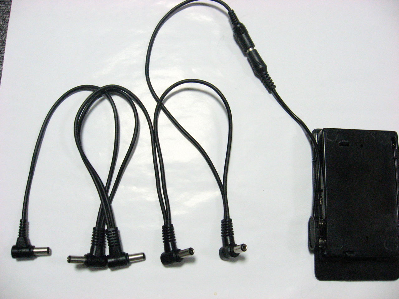キクタニ DC-5 五股ケーブル & ニチフ 5.5mmDCプラグ絶縁キャップ : 僕の音楽記 キクタニ DC-5 五股ケーブル & ニチフ 5.5mmDCプラグ絶縁キャップ : 僕の音楽記