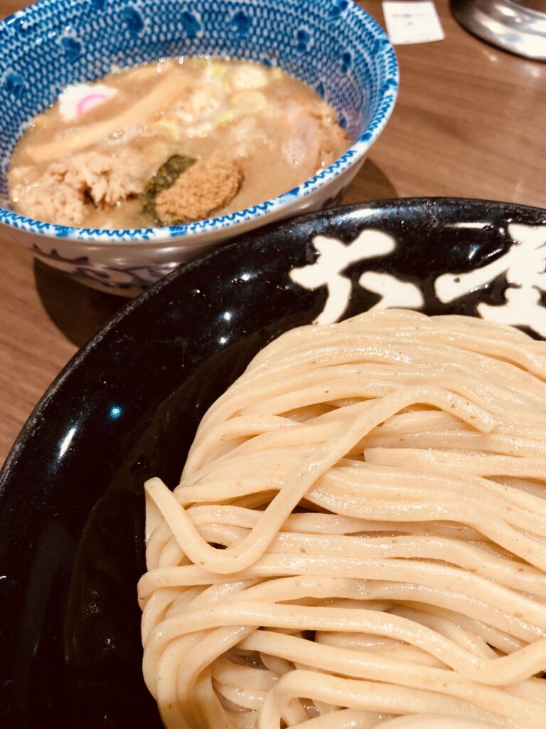 六厘舎ラーメン