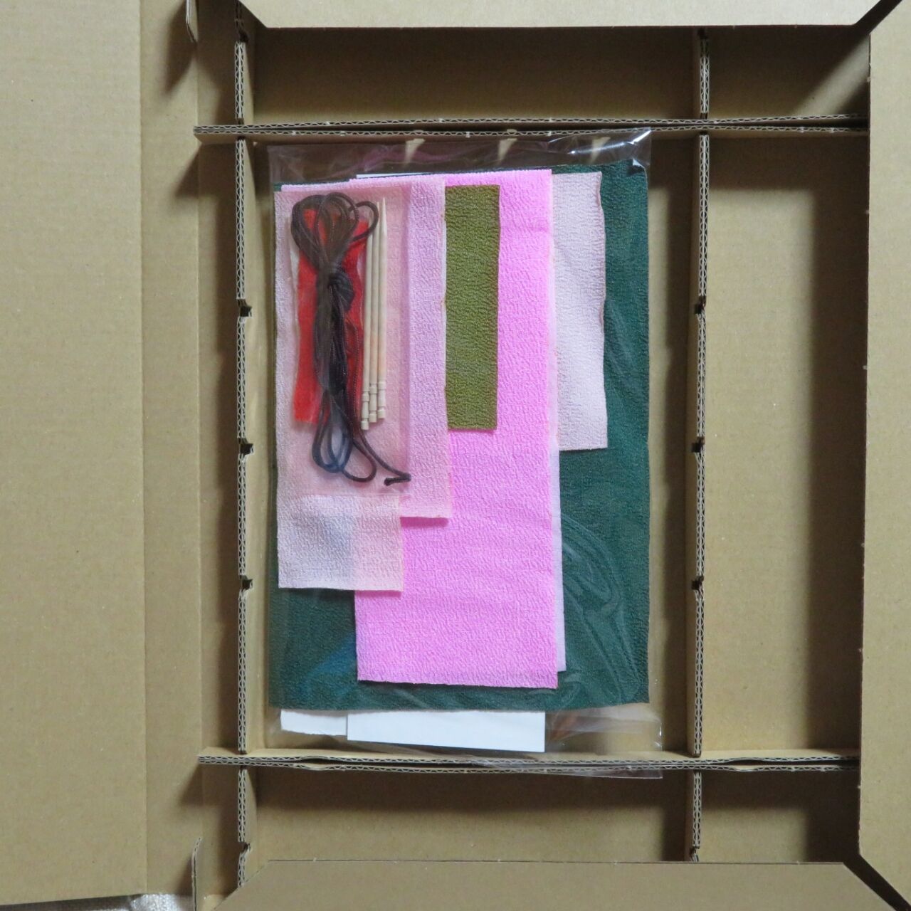 しあわせを願うつるし飾り しあわせを願うつるし飾り：ホーム | アシェット