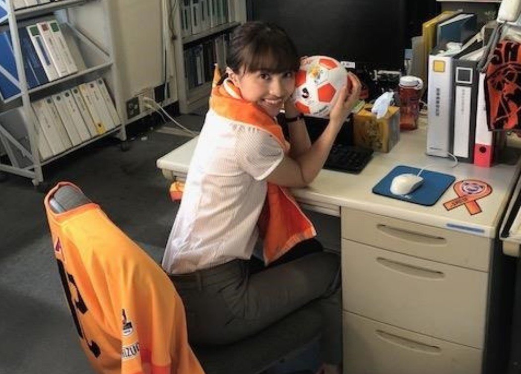 Fc 東京 新 ユニフォーム 