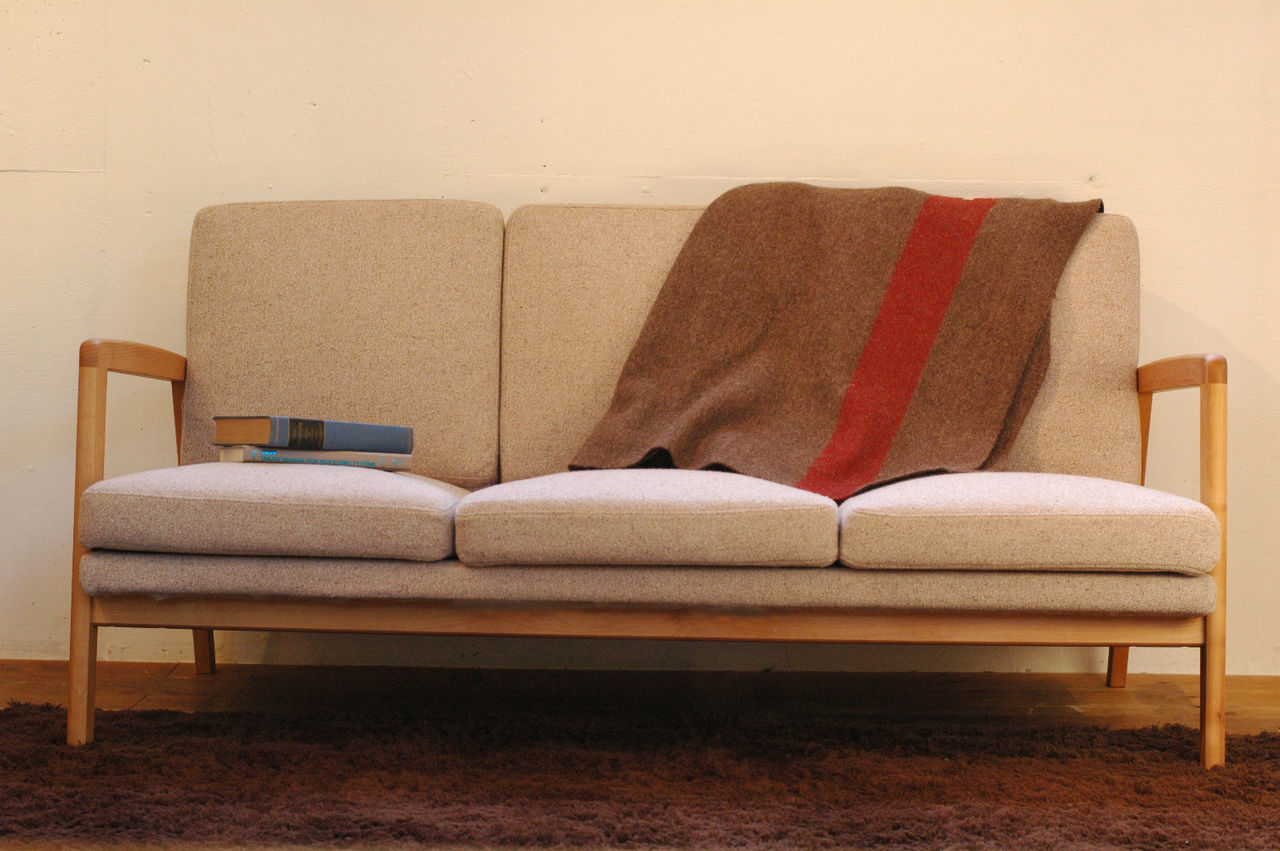 MOMONATURAL 2024 MOSS SOFA モモナチュラル モス ソファ MOMONATURAL