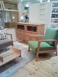 贅沢な1人掛けソファ♪ : モモナチュラル インテリア雑貨ショップ