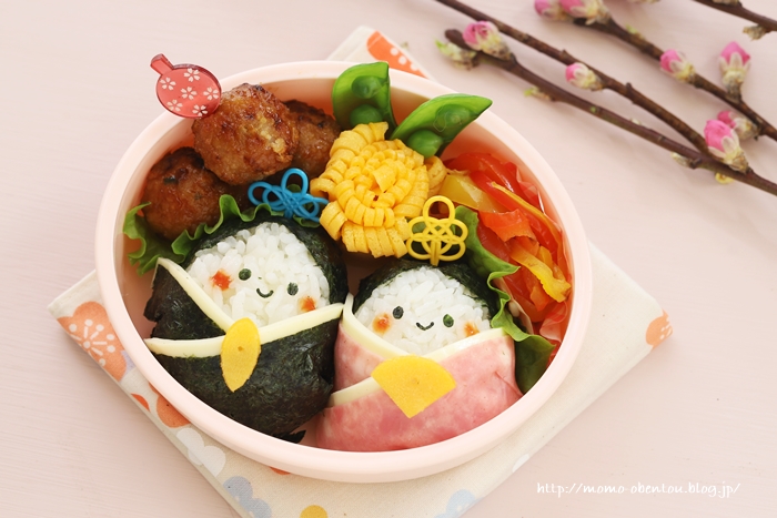 ひな祭りキャラ弁動画レシピ お雛様とお内裏様のお弁当 Momo S Obentou キャラ弁 Powered By ライブドアブログ