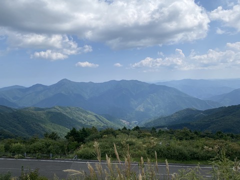 D48CE1E8-3624-480D-B779-60999DD984E6