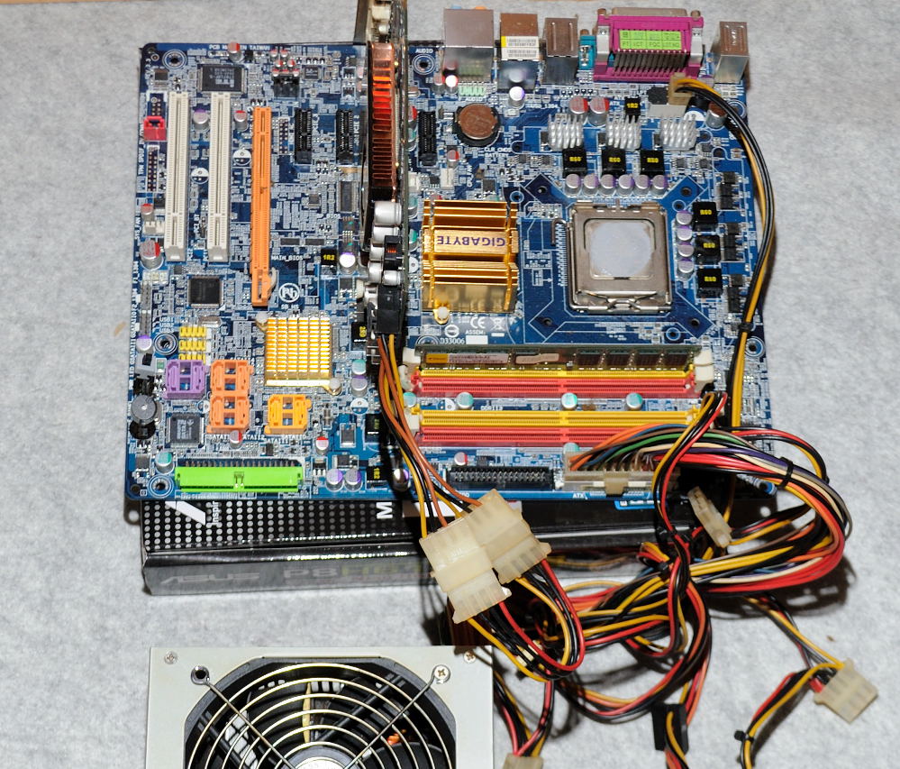 Pcの最小構成 モモンハン日記