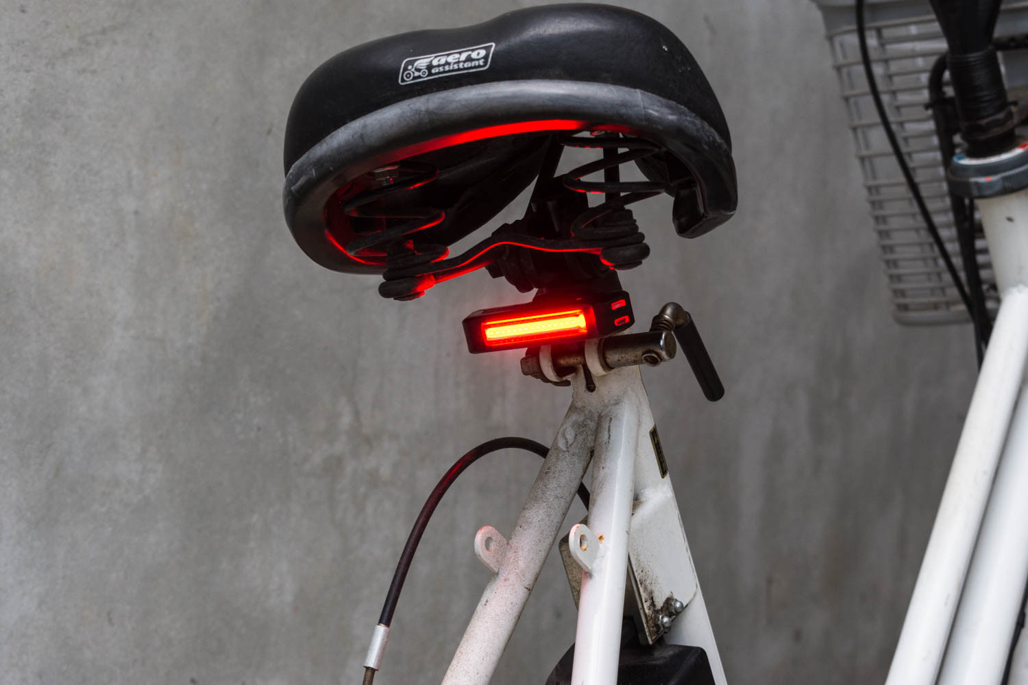 TOMOUNT USB充電式自転車ヘッドライト レビュー : モモンハン日記